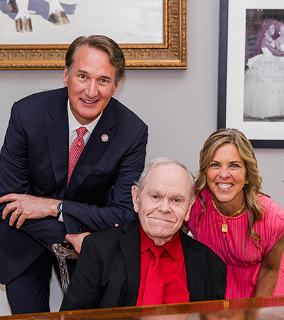 Một bức ảnh của Bob với Thống đốc và Đệ nhất phu nhân